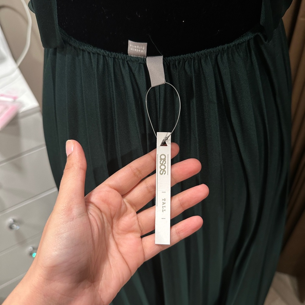 ASOS Forest Green Halter Pleated Maxi Dress - Picture 5 of 6